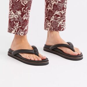 NWT Free People Lena Footbed Sandals In Black